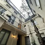 Charming Studio Heart Of Historic Paris Le Marais